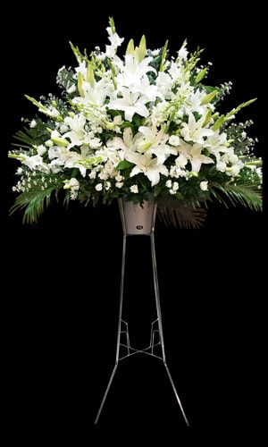 豊後大野市三重町の葬儀場メメント・モリの供花